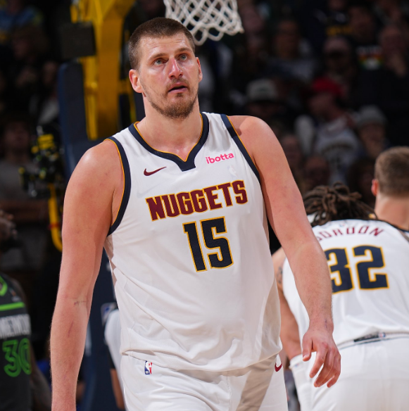 国际足坛时 国际足坛时