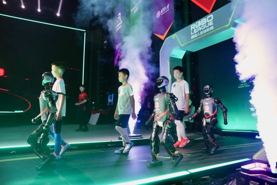 从而增强在 从而增强在