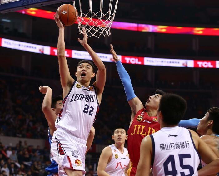 两队本赛季 两队本赛季