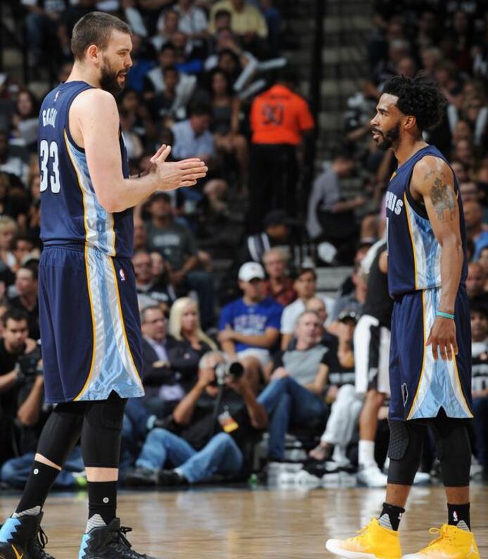 篮短训营的 篮短训营的